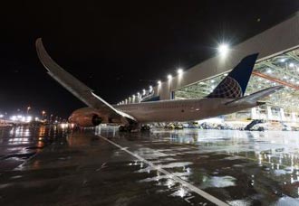 Sale de la planta el primer 787-9 de United Airlines