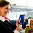 Auxiliares de vuelo de Delta recibirán tabléfonos para prestar servicio en vuelo