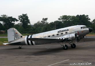 Avión DC-3 se accidentó en la Sierra de La Macarena | Aviacol.net El Portal de la Aviación Colombiana