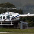 Helicóptero Bell 206 aterriza de emergencia en Palonegro por ataque con arma de fuego | Aviacol.net El Portal de la Aviación en Colombia y el Mundo