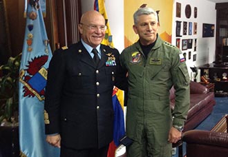 Encuentro bilateral entre Jefe de Estado Mayor de la Fuerza Aérea Italiana y el Comandante De La Fuerza Aérea Colombiana | Aviacol.net El Portal de la Aviación en Colombia y el Mundo