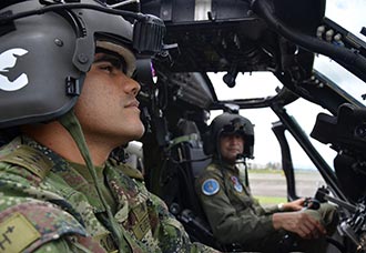 Entrenamiento conjunto entre Aviación del Ejército y Fuerza Aérea Colombiana | Aviacol.net El Portal de la Aviación en Colombia y el Mundo