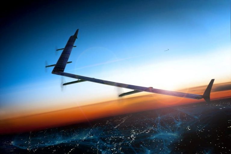 Este es Aquila, el dron solar de Facebook que proveerá Internet en zonas lejanas del mundo / Aviacol.net El Portal de la Aviación