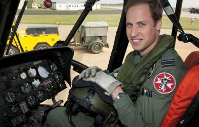 Príncipe Guillermo comienza a trabajar como piloto de ambulancias aéreas y donará su sueldo a organizaciones sin fines de lucro / Aviacol.net El Portal de la Aviación