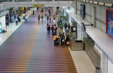 Venezolanos se ven obligados a cancelar vuelos al exterior debido a la reducción de divisas | Aviacol.net El Portal de la Aviación