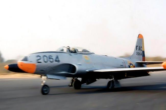 Los aviones de caza en Colombia | Aviacol.net El Portal de la Aviación