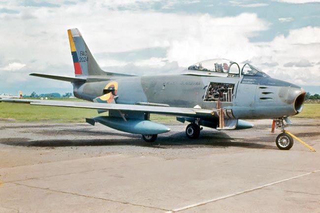 Los aviones de caza en Colombia | Aviacol.net El Portal de la Aviación