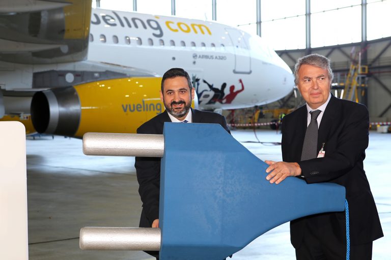 Vueling y Pepsi incorporarán enchufes a bordo de 60 aviones | Aviacol.net El Portal de la Aviación