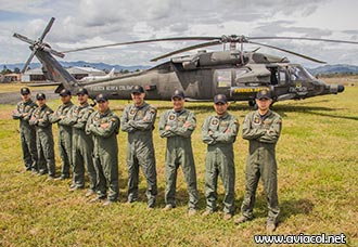 A bordo con el Equipo Acrobático Arpía 51 de la Fuerza Aérea Colombiana | Aviacol.net El Portal de la Aviación