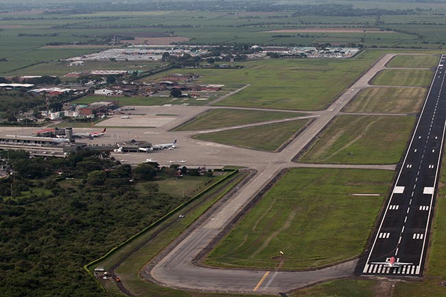 Aeropuerto Alfonso Bonilla Aragón