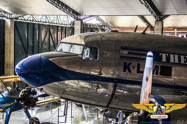 Douglas DC-3 del Museo Aéreo Fénix en colores de KLM