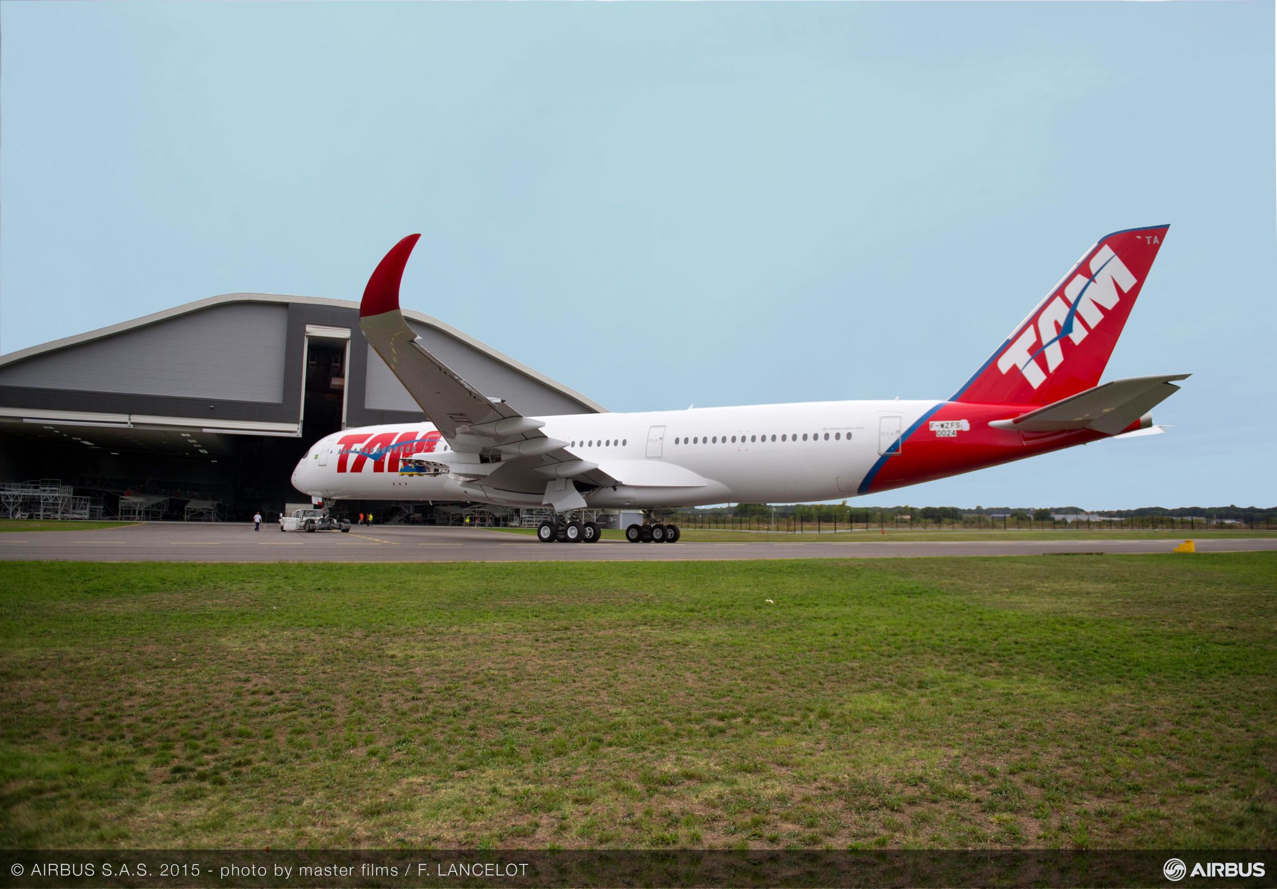 Primer A350XWB de TAM