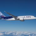 Boeing 787 Dreamliner de LAN en vuelo