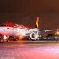 Airbus A320 de Avianca de noche en Bogotá