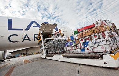 Transporte de Flores en Boeing 777 de LAN Cargo