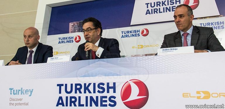 Directivos de Turkish Airlines, OPAIN y el Embajador de Turquía en Colombia