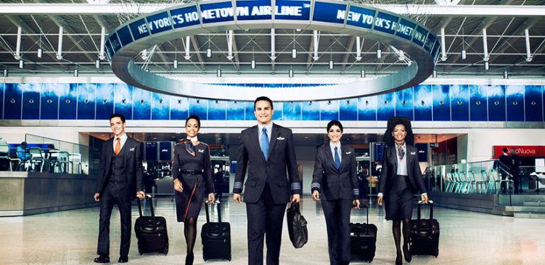 JetBlue abre nuevo programa para entrenamiento de pilotos