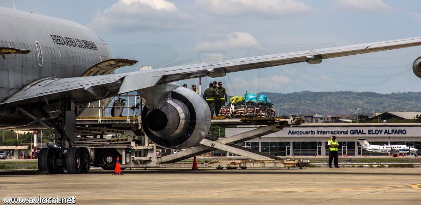 Boeing KC-767 de la FAC en Manta