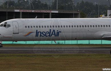 Avión de InselAir en el aeropuerto de Rionegro