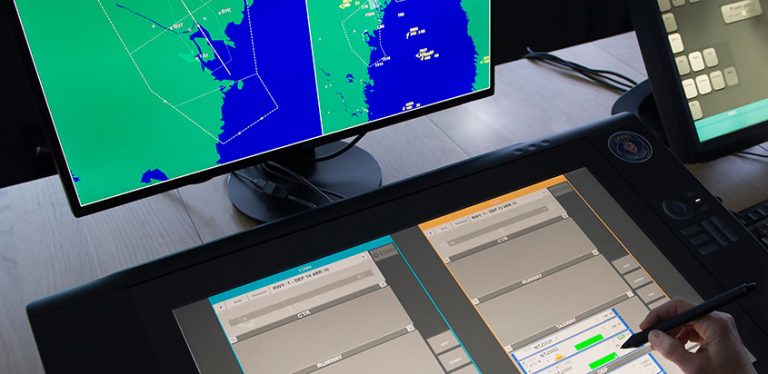 Control de tráfico aéreo de Saab (Imagen: Imagen: Copyright Saab AB - Stefan Kalm)