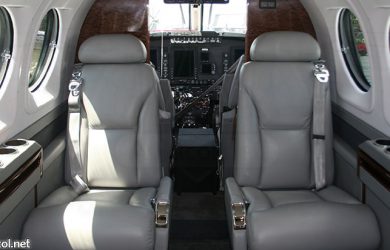 Interior de un avión ejecutivo