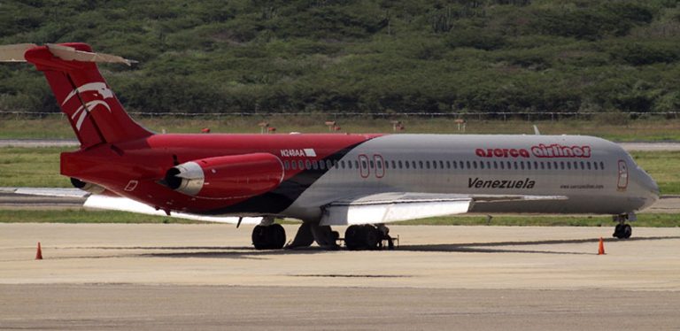 Avión McDonnell Douglas de Aserca