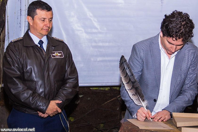 Firma convenio protección águila arpía con la FAC
