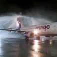 Boeing 737-700 de Wingo llegando a Quito, Ecuador en su vuelo inaugural.