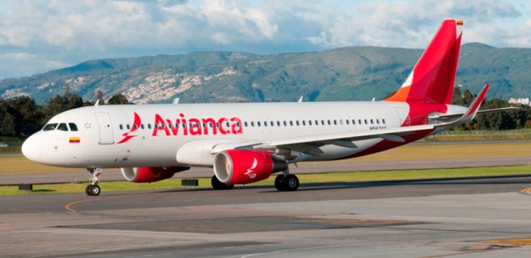 Airbus A320 de Avianca en rodaje.
