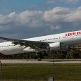 Airbus A330-300 de Iberia despegando.