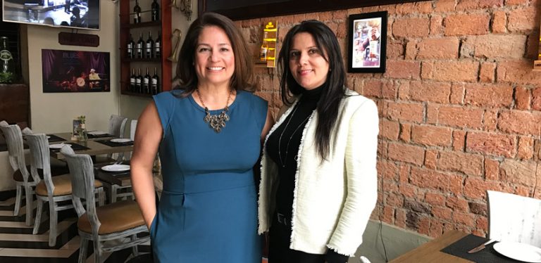María Manzella, Autoridad de Turismo de Nueva Orleans y Paola Castaño, gerente comercial de Copa Airlines Colombia.