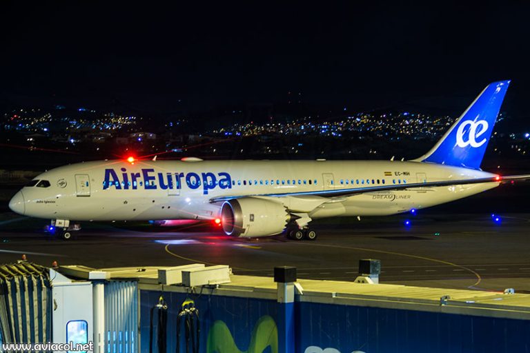 Primer vuelo de Air Europa a Bogotá.