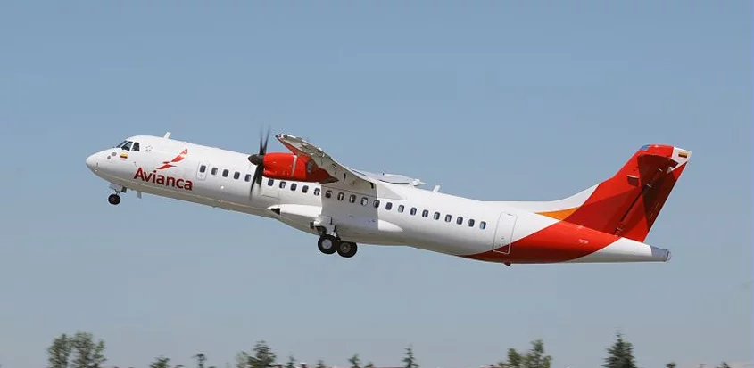 ATR 72-600 de Avianca despegando.