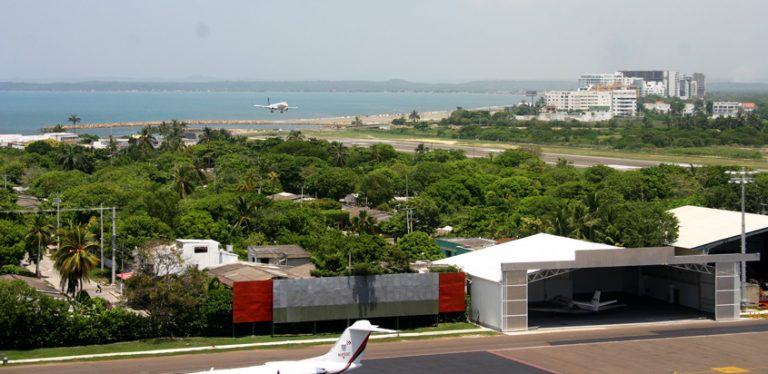 Pista del Aeropuerto Rafael Núñez de Cartagena de Indias.