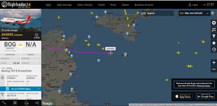 AV4952 pasando por África hacia Malta - Flightrada24