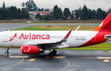 Airbus A319 de Avianca en plataforma.