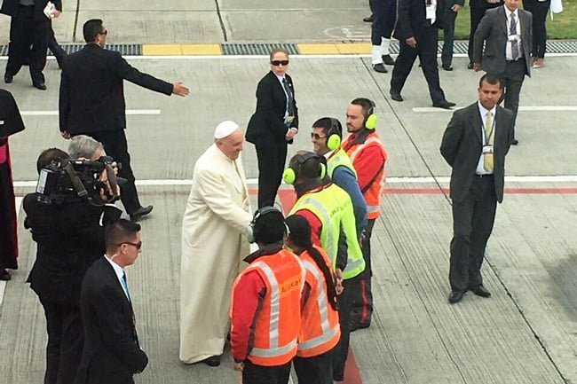 Llegada del Papa Francisco a Rionegro en su viaje a Medellín.