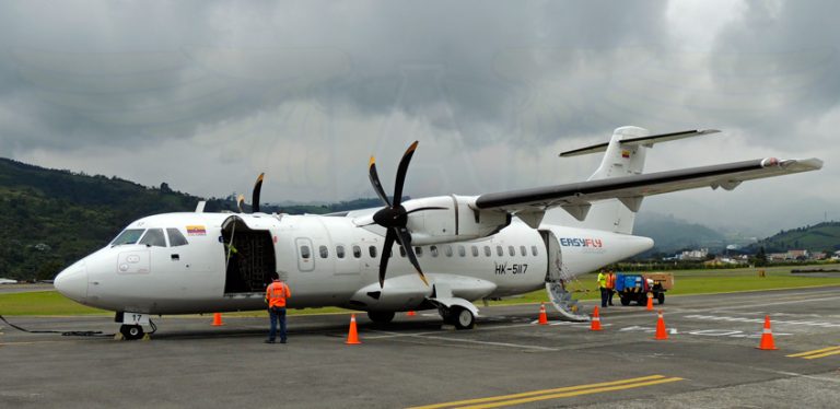 ATR 42-500 de EasyFly en Manizales.
