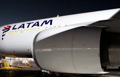 Boeing 767-300ER de LATAM Brasil en México.