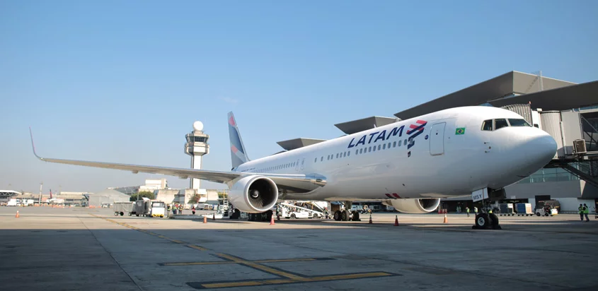 Boeing 767-300 de LATAM Airlines en São Paulo.