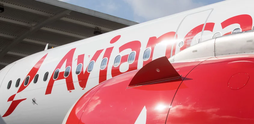 Vista lateral del un Airbus A321neo de Avianca.
