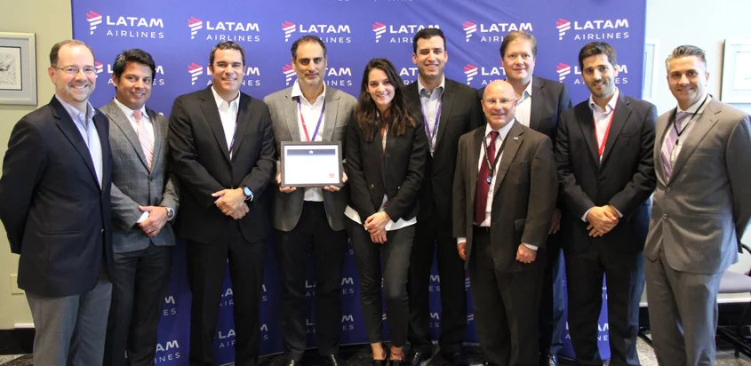 LATAM Cargo recibe certificación CEIV Pharma por handling en Miami.