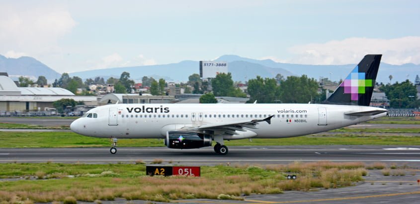 Airbus A320 de Volaris en rodaje.