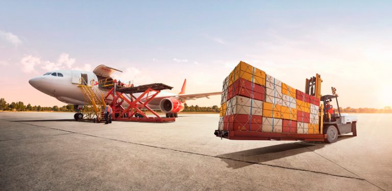 Transporte de Flores de Avianca Cargo por San Valentín.