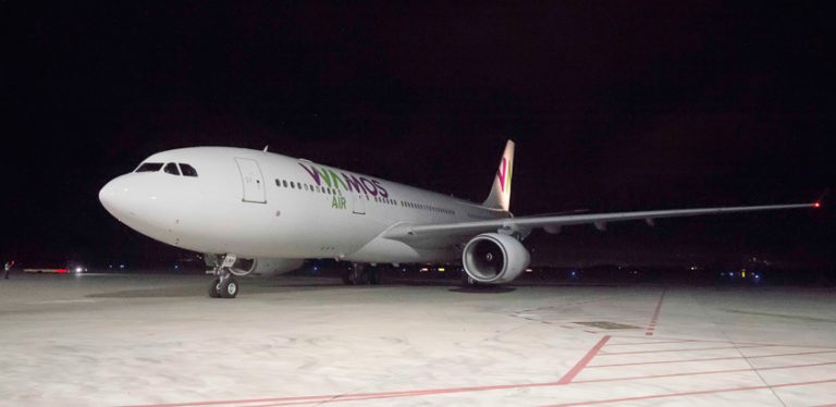 Airbus A330 de Wamos Air en Cali.