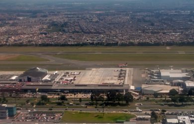 Vista aérea del Terminal Puente Aéreo de Bogotá.