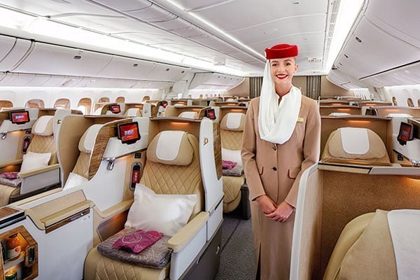 Cabina de Business de Emirates en un Boeing 777-200 como el que volará a Santiago.