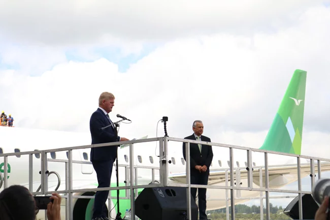 Ceremonia de entrega del Embraer E190-E2.