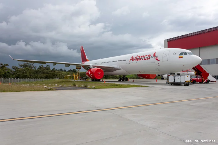 Vista del nuevo Airbus A330-300 de Avianca.