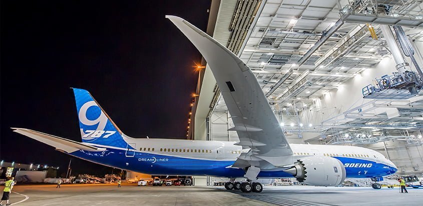 Boeing 787-9 en livery del fabricante estadounidense.